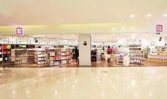 他靠10元小店，年销100亿 这才是商业模式的秘密